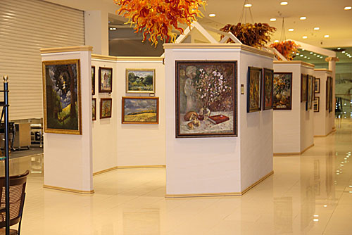 Выставка Ксении Черномор в галерее «Visions Fine Art»