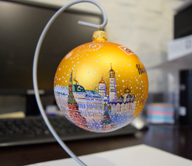 Фото На Новогодних Шарах Москва